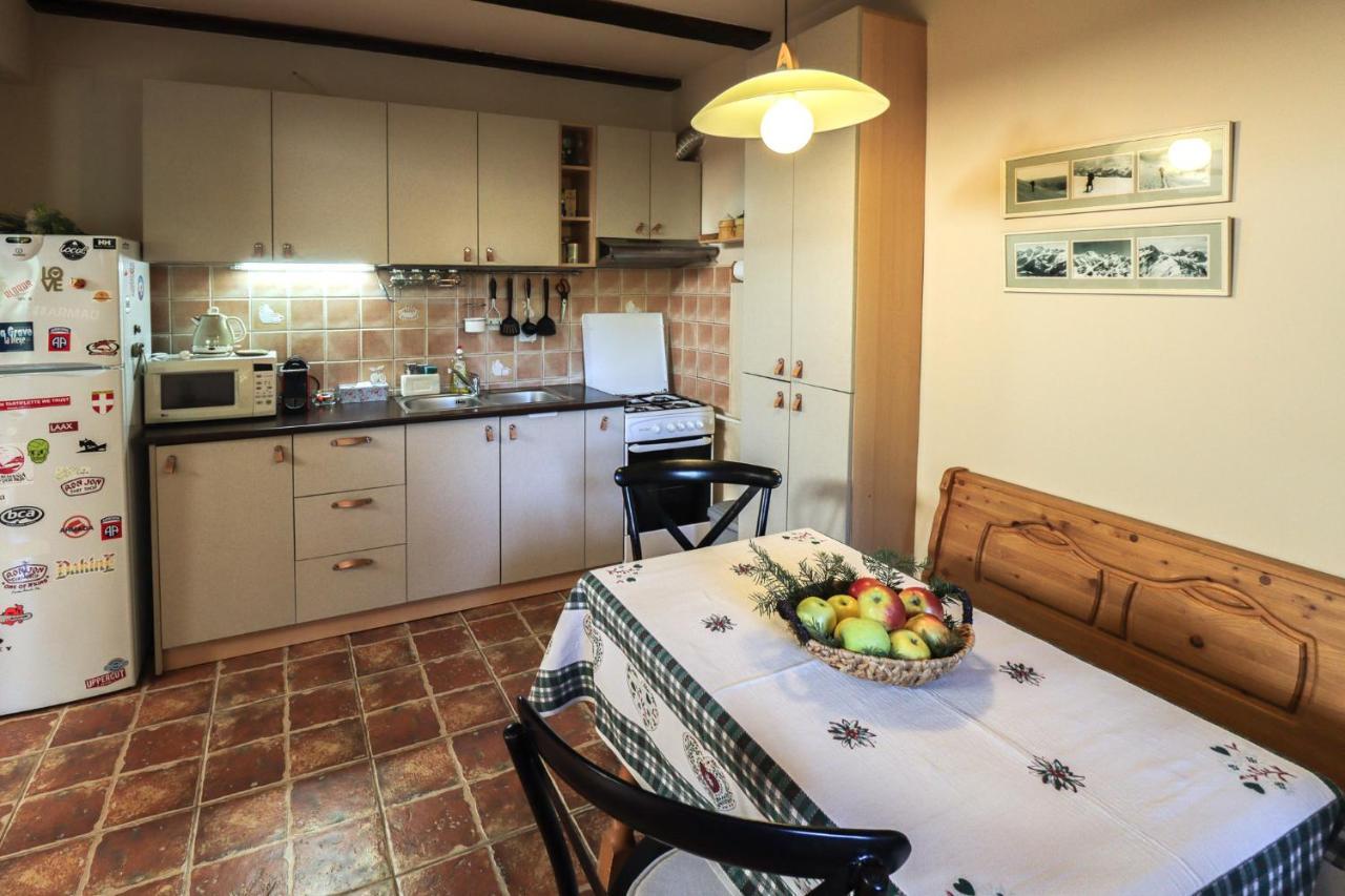Mountain Family Chalet On Prahova Valley كومارنيك المظهر الخارجي الصورة